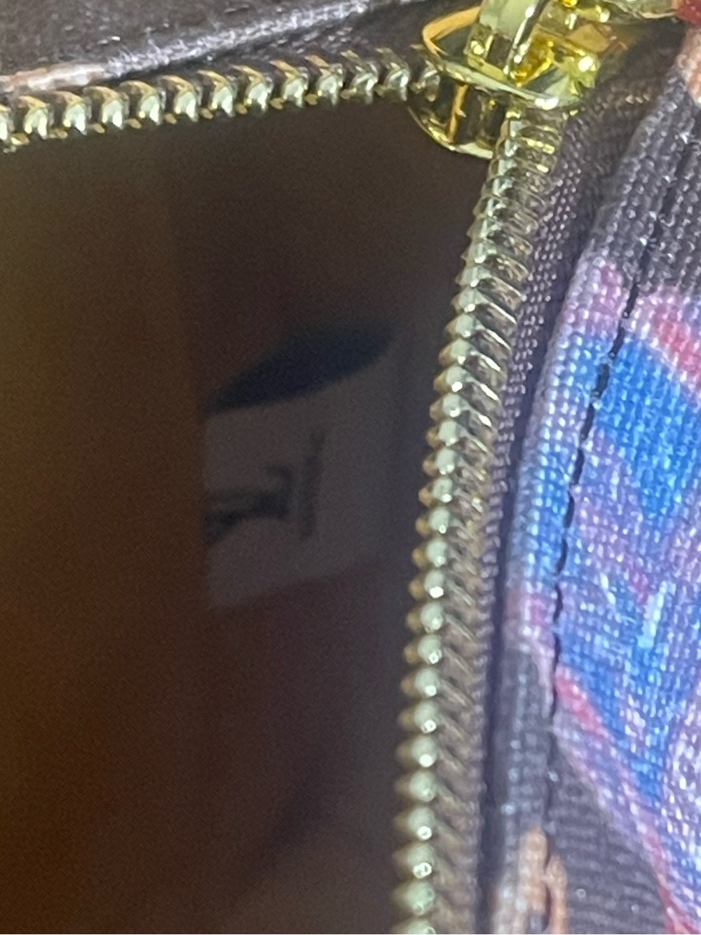 Patches Trunk Bag - Picture 8 of 15